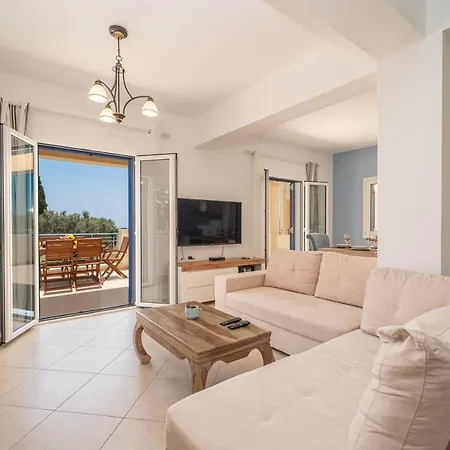 בית נופש Elaionas 2 In Svoronata! סבורונטה