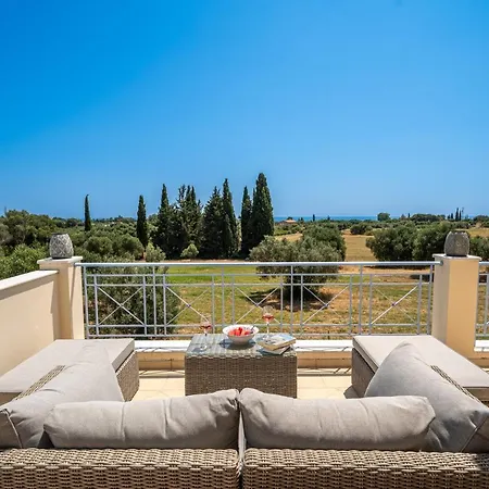 Elaionas 2 In Svoronata! בית נופש